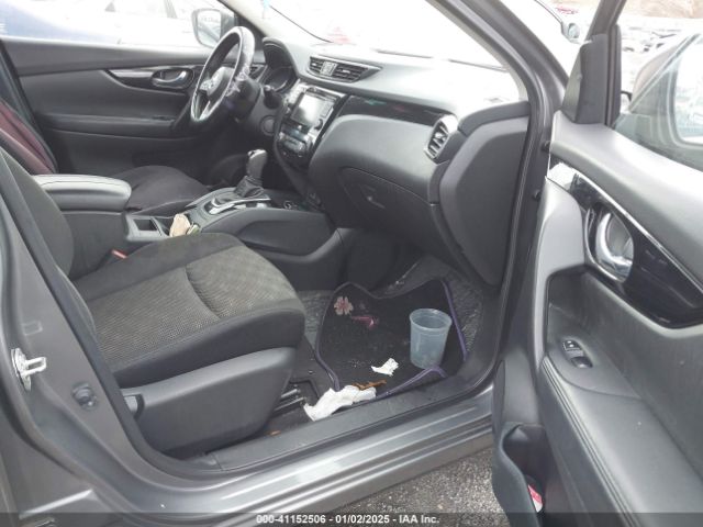 JN1BJ1CR7KW320828 Nissan Rogue Sport Sv