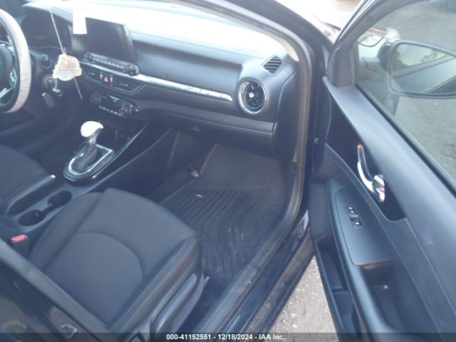3KPF34AD8KE027189 KIA FORTE S
