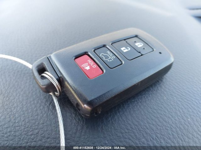 5TDKKRFH9GS123176 Toyota Highlander Xle V6
