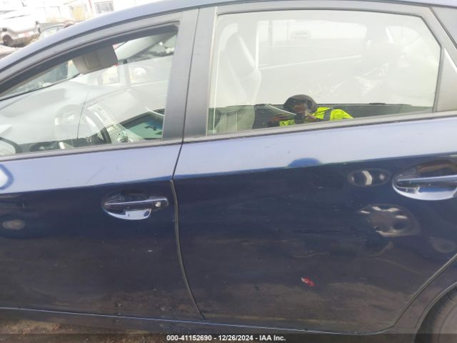 JTDKN3DU5E0364057 Toyota Prius