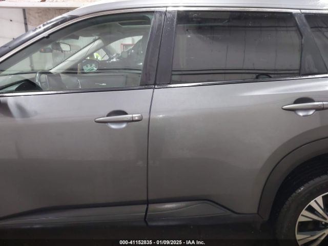 5N1BT3BB6NC671139 Nissan Rogue Sv Intelligent Awd