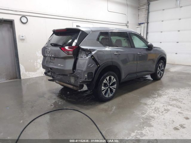 5N1BT3BB6NC671139 Nissan Rogue Sv Intelligent Awd