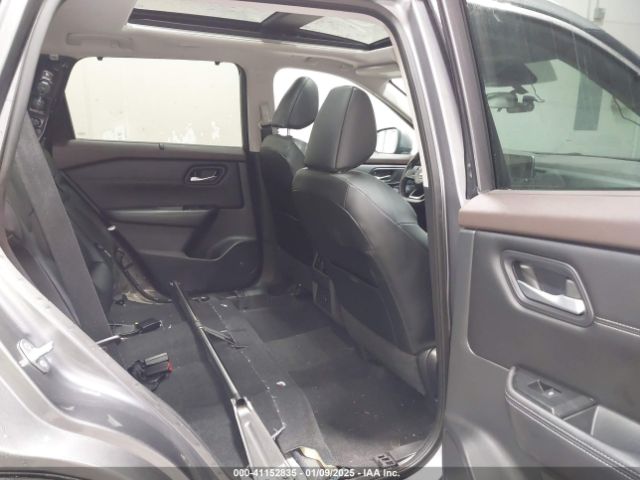 5N1BT3BB6NC671139 Nissan Rogue Sv Intelligent Awd