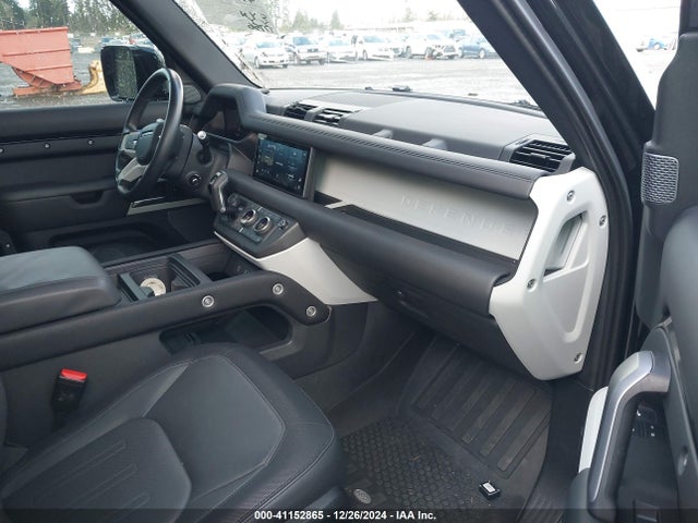SALE37RUXN2092086 Land Rover Defender 110 X-dynamic Hse