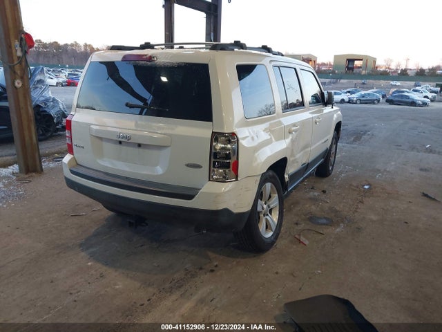 Jeep Patriot Latitude 2014 1C4NJRFB8ED885323 Image 4
