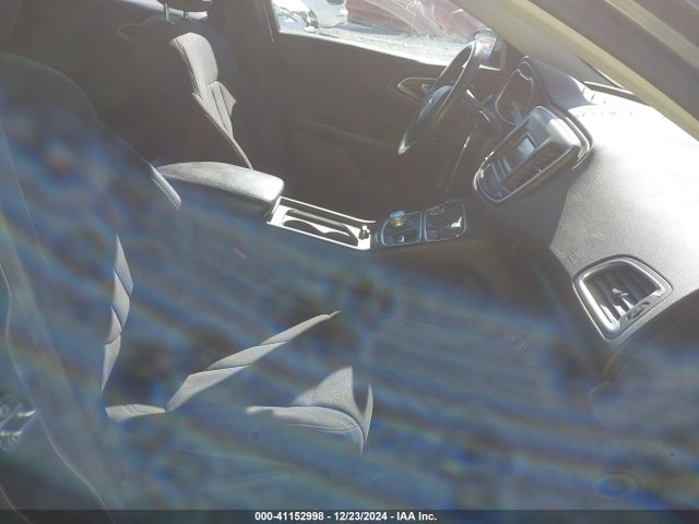 Chrysler 200 Limited 2015 1C3CCCAB7FN536191 Image 5