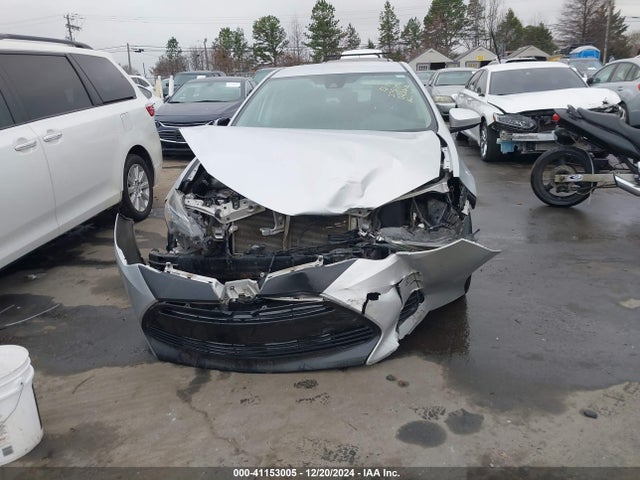 Toyota COROLLA LE 2018 2T1BURHE1JC042248 Image 12
