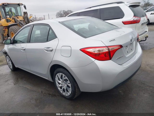 Toyota COROLLA LE 2018 2T1BURHE1JC042248 Image 3