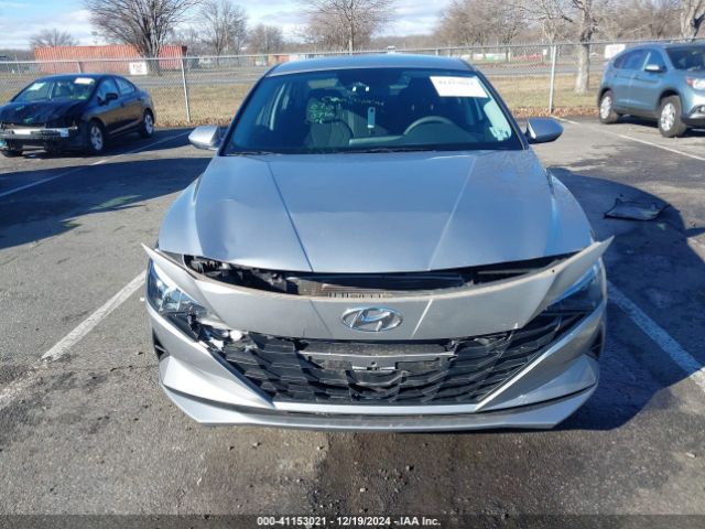 5NPLM4AG4NH081132 Hyundai ELANTRA SEL
