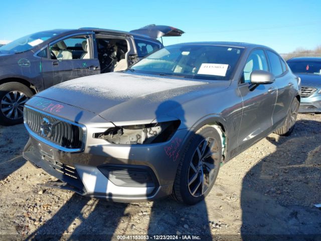2019 VOLVO S60 7JRA22TKXKG017522 Photo 1