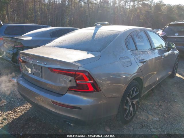 2019 VOLVO S60 7JRA22TKXKG017522 Photo 3