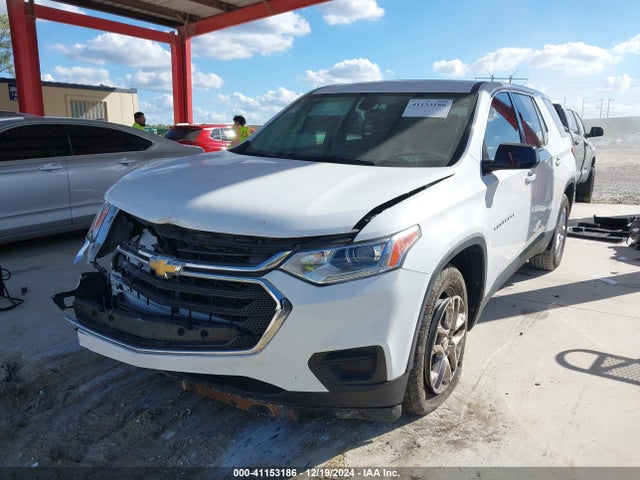 Chevrolet Traverse Ls 2019 1GNERFKW2KJ253972 Image 2