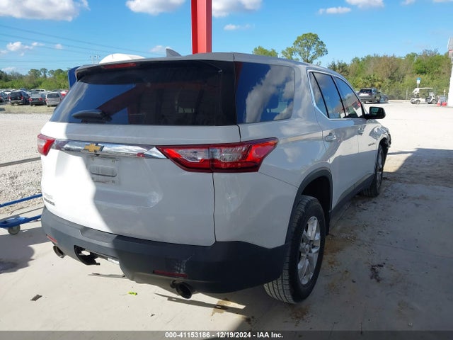 Chevrolet Traverse Ls 2019 1GNERFKW2KJ253972 Image 4