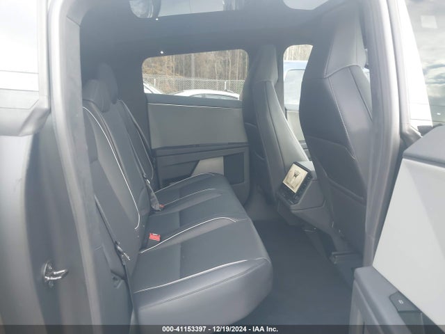2024 TESLA CYBERTRUCK 7G2CEHEE0RA031825 Photo 7