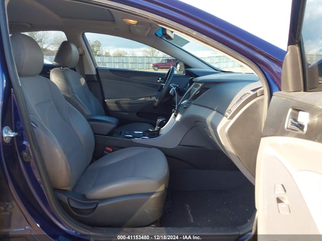 Продажа на аукционе авто 2013 Hyundai Sonata Se 2.0t, vin: 5NPEC4AB3DH740235, номер лота: 41153480