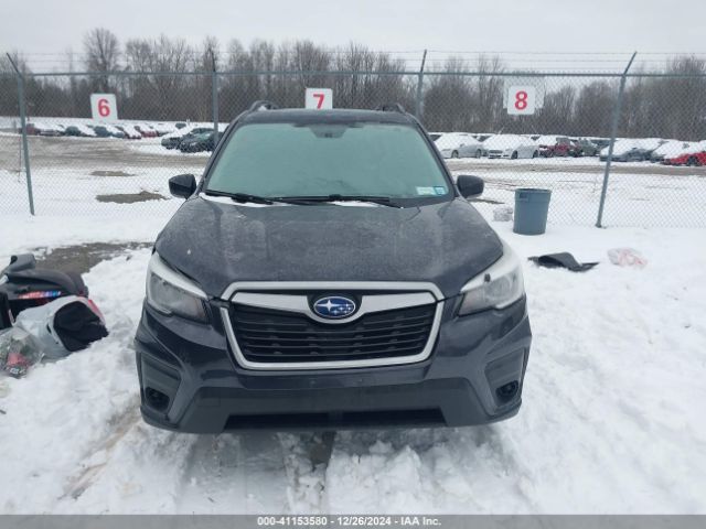 JF2SKAEC7KH497498 Subaru Forester Premium