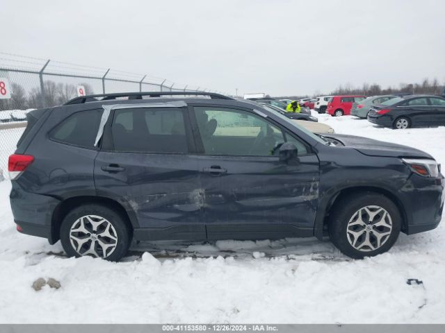 JF2SKAEC7KH497498 Subaru Forester Premium