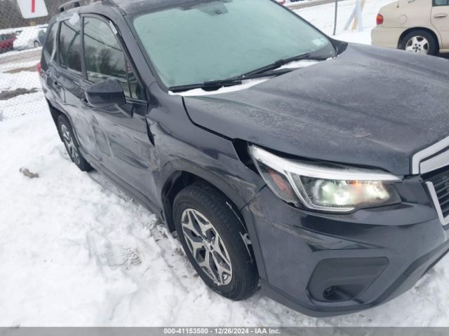 JF2SKAEC7KH497498 Subaru Forester Premium