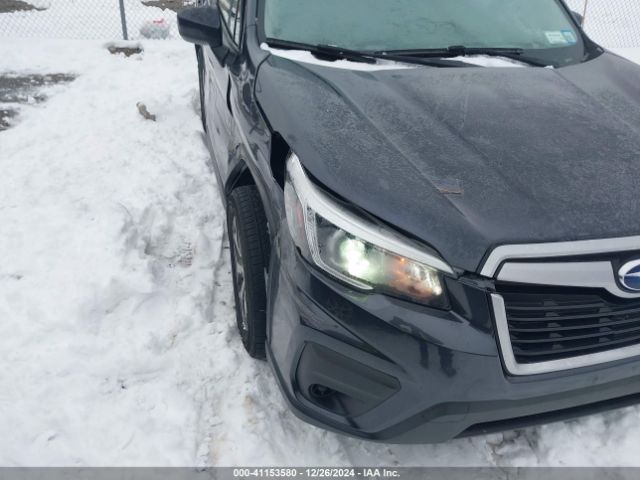 JF2SKAEC7KH497498 Subaru Forester Premium