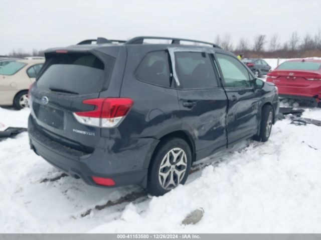 JF2SKAEC7KH497498 Subaru Forester Premium