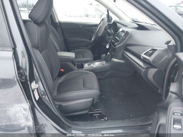 JF2SKAEC7KH497498 Subaru Forester Premium