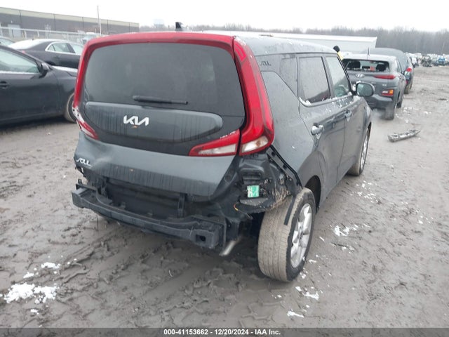 KIA SOUL LX 2022 KNDJ23AU3N7828771 Image 4