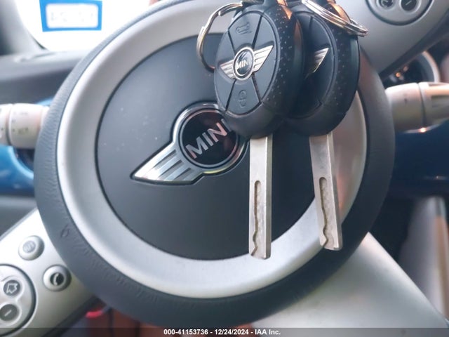 2008 MINI COOPER WMWRF33598TF67493 Photo 10