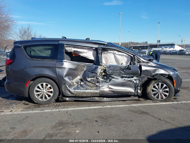 Chrysler Pacifica Touring L 2018 2C4RC1BG2JR119707 Image 13