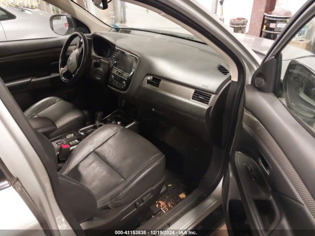 JA4AZ3A32KZ054641 Mitsubishi Outlander Sel