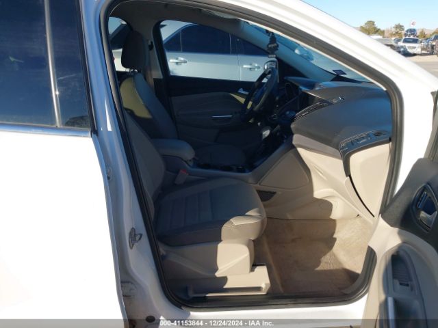 1FMCU9GX3GUA67280 Ford ESCAPE SE