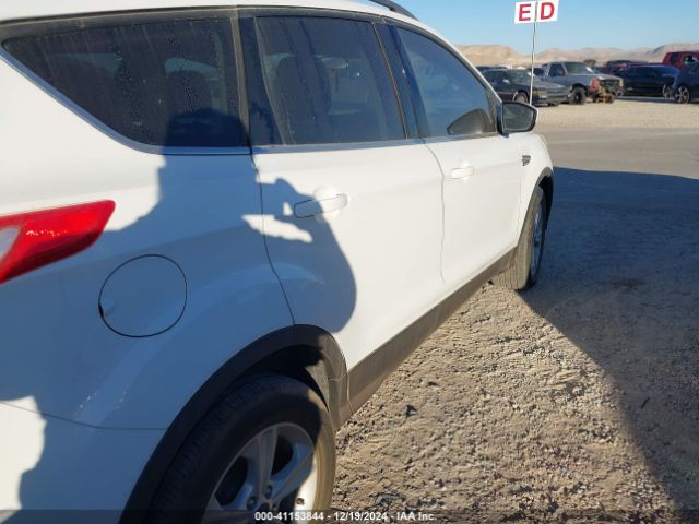 1FMCU9GX3GUA67280 Ford ESCAPE SE