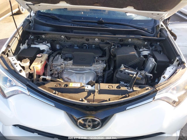 Toyota Rav4 Xle 2017 JTMWFREV9HD103651 Image 10
