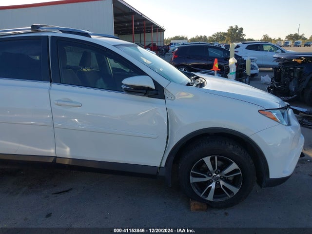 Toyota Rav4 Xle 2017 JTMWFREV9HD103651 Image 20