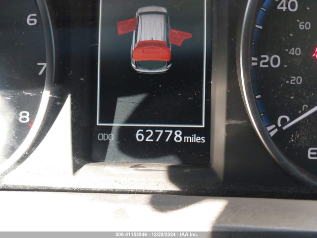 Toyota Rav4 Xle 2017 JTMWFREV9HD103651 Image 7