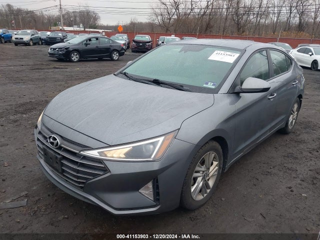 KMHD84LF9KU833725 Hyundai ELANTRA SEL