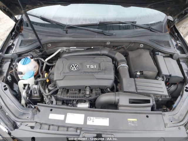 1VWAT7A32HC042318 Volkswagen Passat 1.8t S