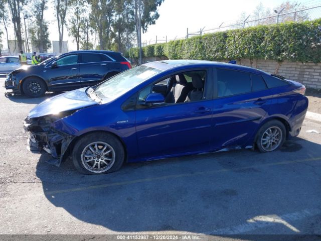 JTDKARFU2G3520083 Toyota Prius Three