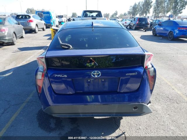 JTDKARFU2G3520083 Toyota Prius Three