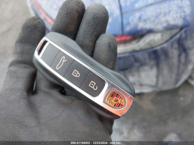 WP0CA2A96NS236957 Porsche 911 Carrera 4 /carrera