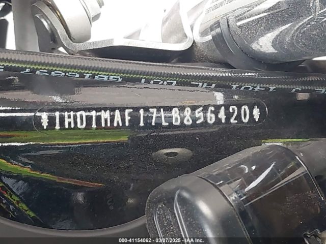 2020 HARLEY-DAVIDSON FLHTCUTG 1HD1MAF17LB856420 Photo 9