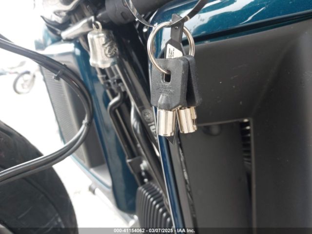 2020 HARLEY-DAVIDSON FLHTCUTG 1HD1MAF17LB856420 Photo 10