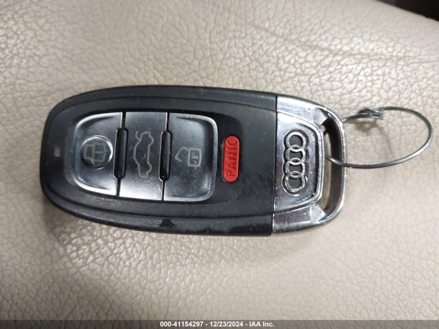 Audi Q5 2.0t Premium 2016 WA1L2AFP7GA011898 Image 11