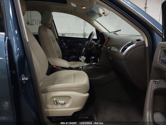 Audi Q5 2.0t Premium 2016 WA1L2AFP7GA011898 Image 5