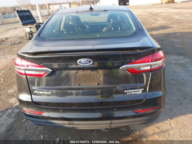 3FA6P0RUXKR138035 Ford Fusion Hybrid Titanium