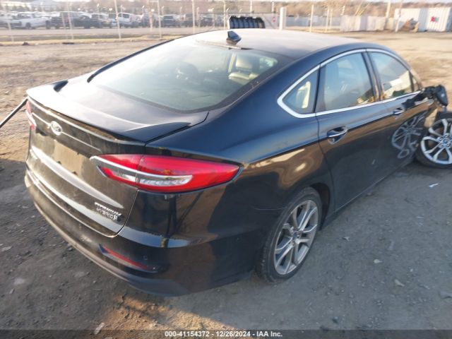 3FA6P0RUXKR138035 Ford Fusion Hybrid Titanium