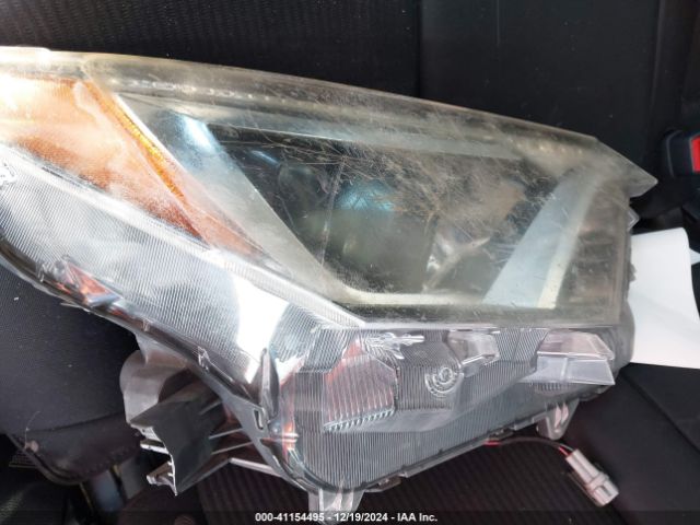 JTMZFREV0HD099132 Toyota RAV4 LE