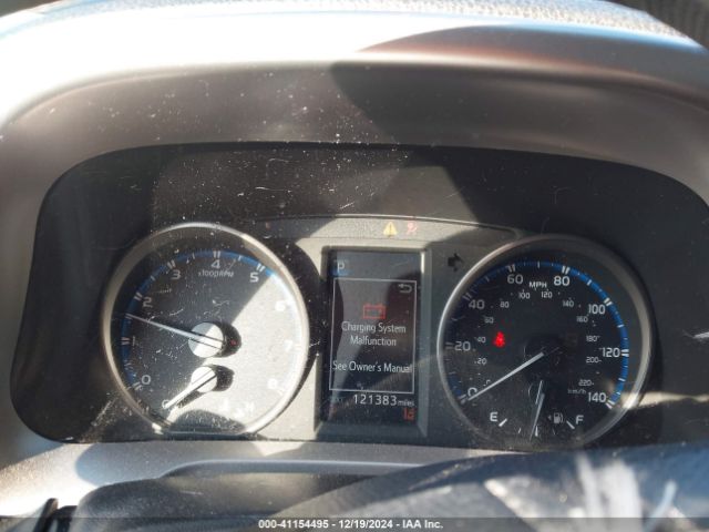 JTMZFREV0HD099132 Toyota RAV4 LE