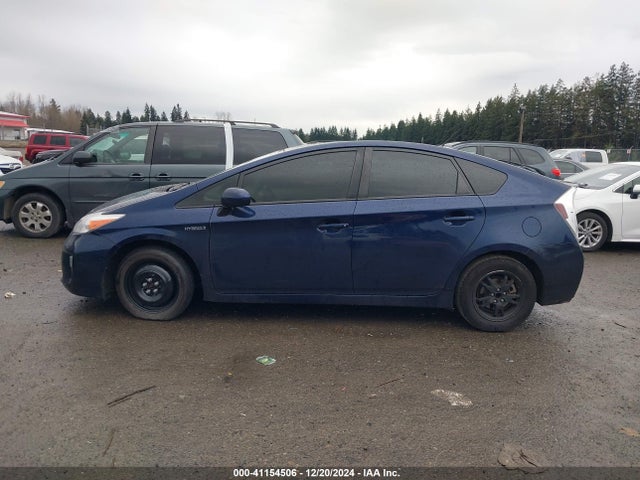 Toyota Prius Two 2015 JTDKN3DU6F1913891 Image 15