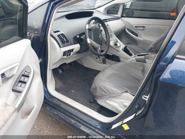 Toyota Prius Two 2015 JTDKN3DU6F1913891 Image 5