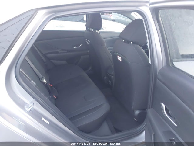 KMHLL4DG7RU850597 Hyundai ELANTRA SE